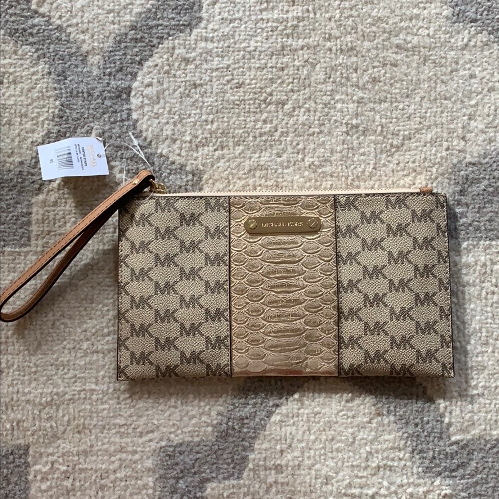 Michael Kors Clutch